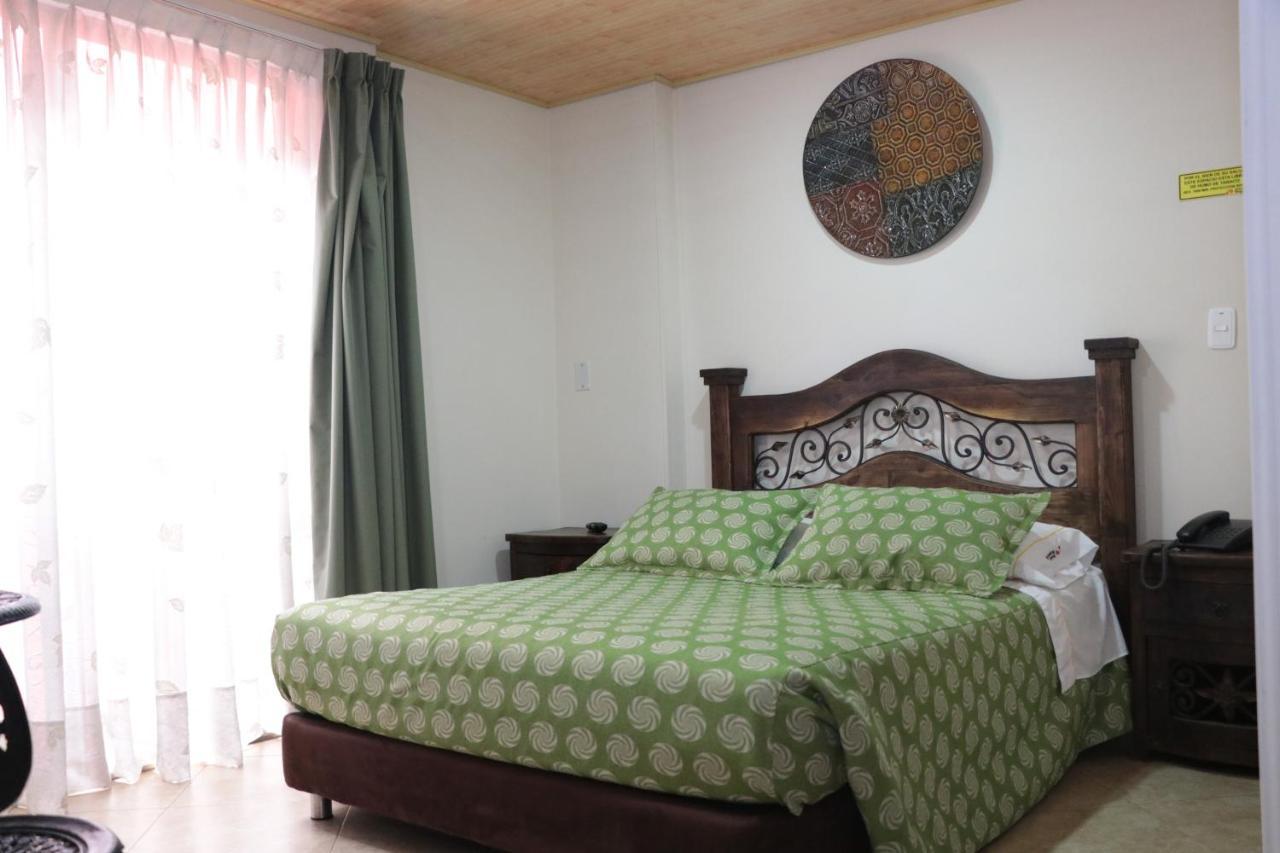 Hoteles Bogota Inn La Soledad Kültér fotó